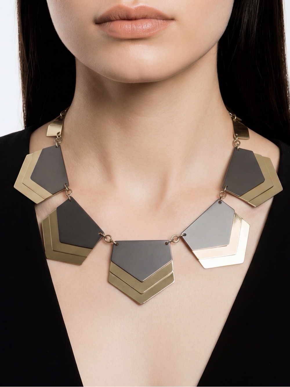 Express Women's Necklace Geometric Gold & Black GUC